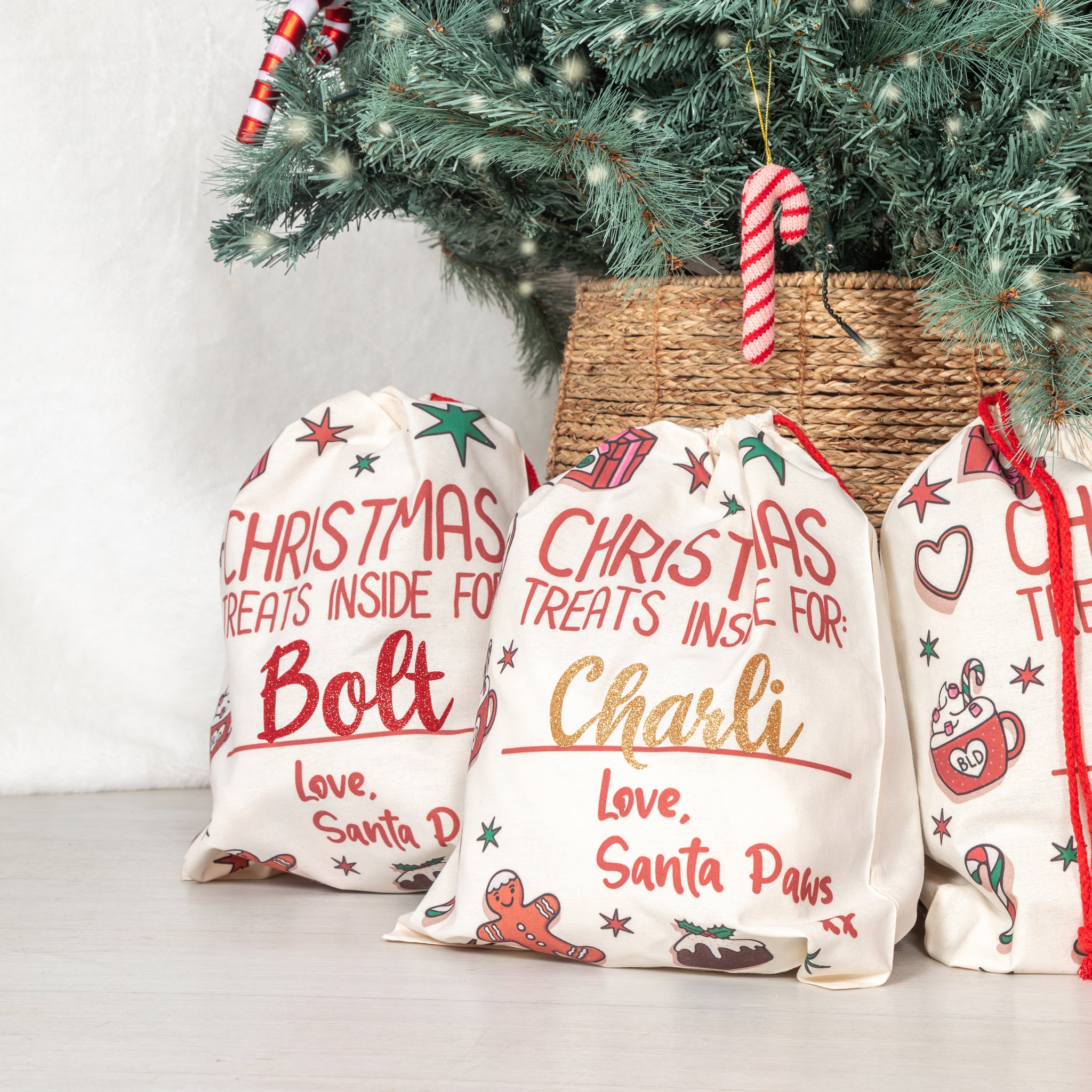 CHRISTMAS: "Christmas Treats Inside" Santa Sack (+ add personalisation option)