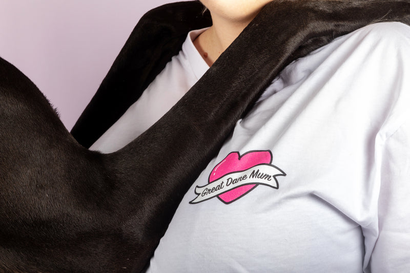 BLD LIFESTYLE CLUB TEE (Unisex Sizing): "Breed Mum" Heart | Pink (Digital Printing)