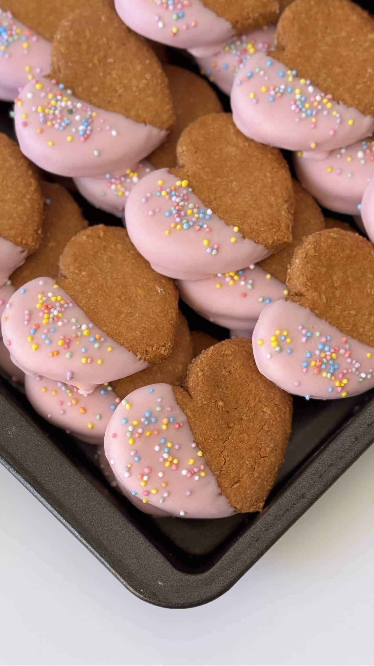 DOG TREATS | The Organic Dog Co: XL Valentine Heart (1 Pce)