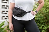 THE ESSENTIAL WALKING POUCH: Black