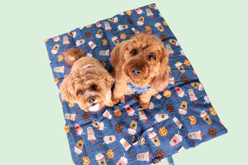 ON-THE-GO PET MAT: Café O&